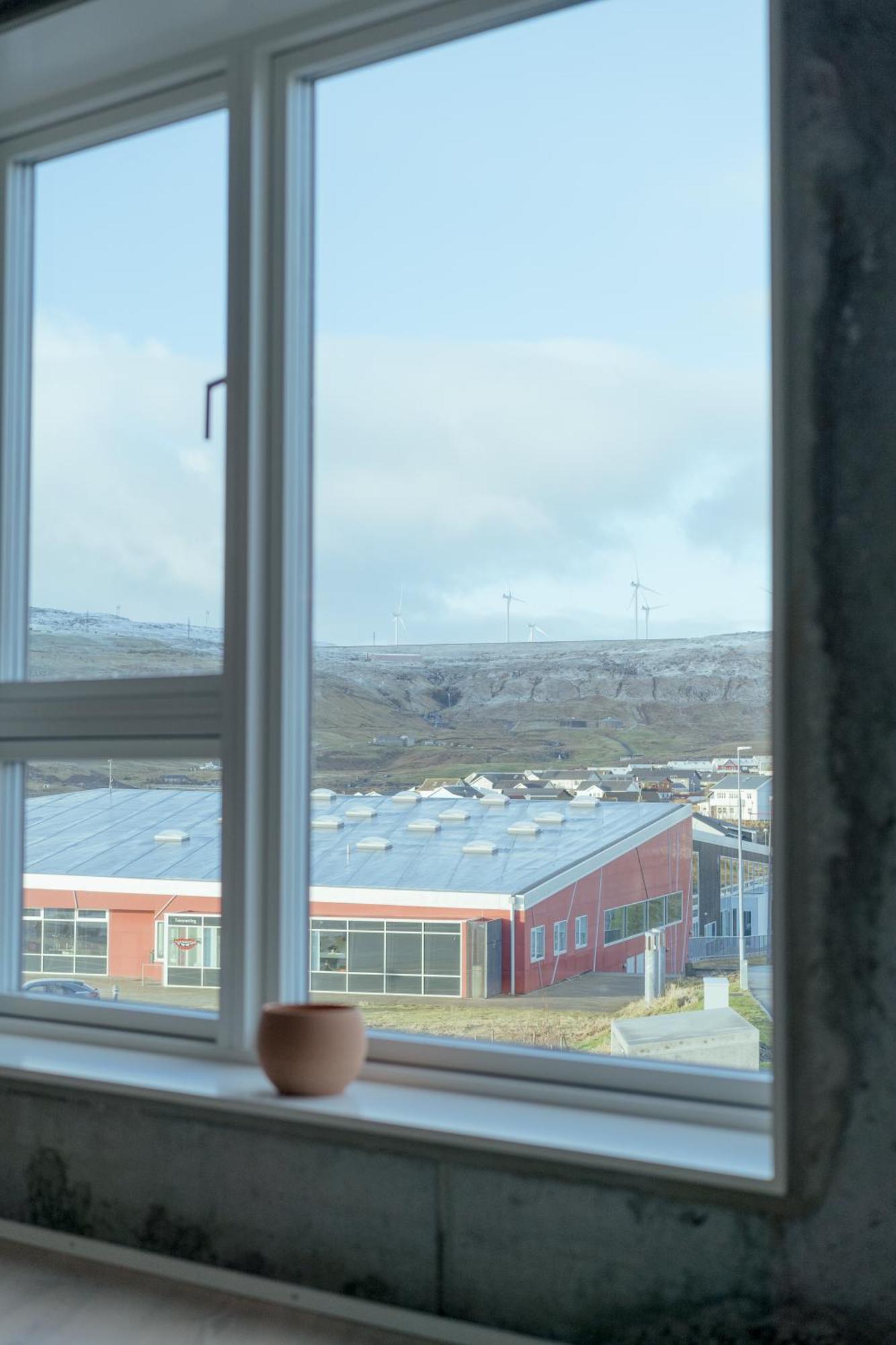 New 2 Bedroom Apt - Ocean And Mountain View トースハウン エクステリア 写真