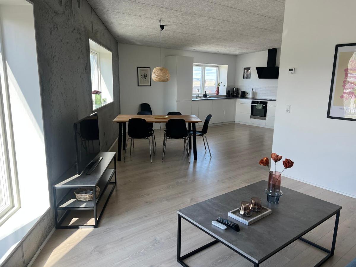 New 2 Bedroom Apt - Ocean And Mountain View トースハウン エクステリア 写真